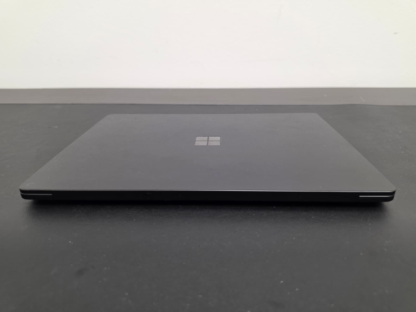 Microsoft Surface Laptop 4 – 13.5″ Touch i7 16GB Ram 512 GB SSD No OS ***READ***