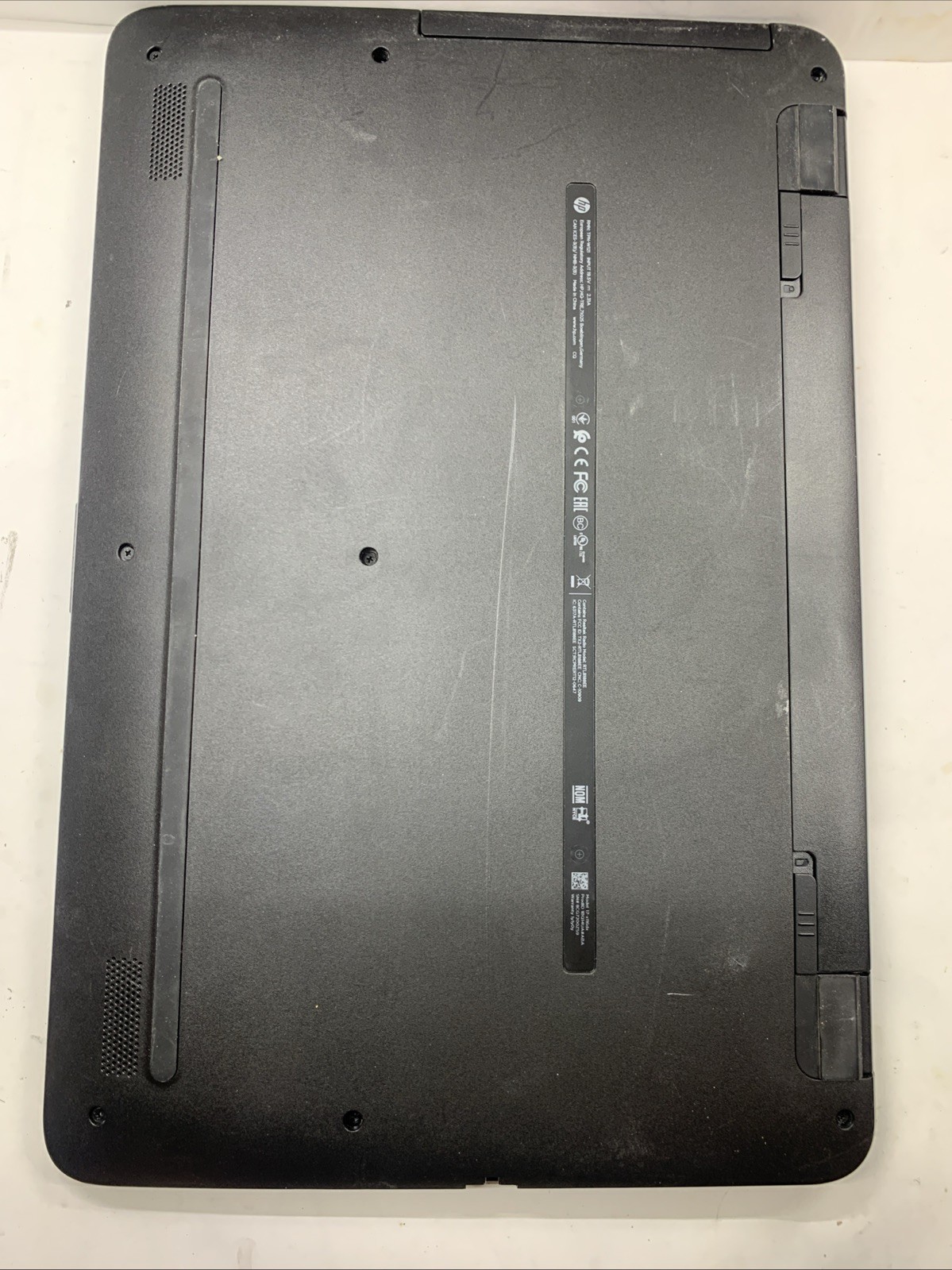 HP Notebook 17-x116dx 17.3in Intel i5-7200U 8GB RAM 1TB HDD DVD RW Win10 READ