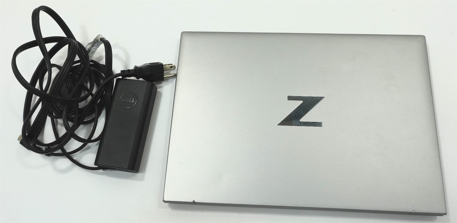 HP ZBOOK Firefly G9 Mobile WS 14″ Core i7-1270P 2.20GHz 16GB 256GB SSD