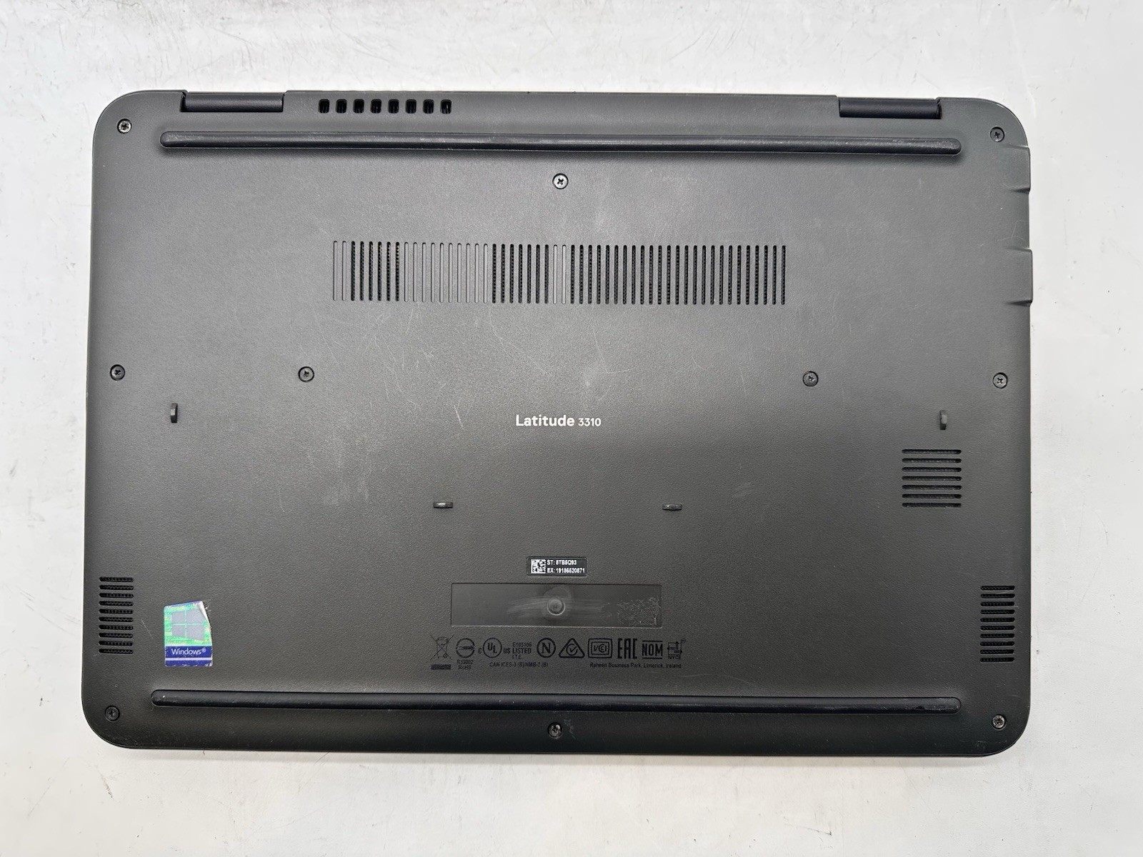 Dell Latitude 3310, i5-8265U CPU, @ 1.60GHz, 8GB RAM, 256GB NVMe-No OS/Adapter