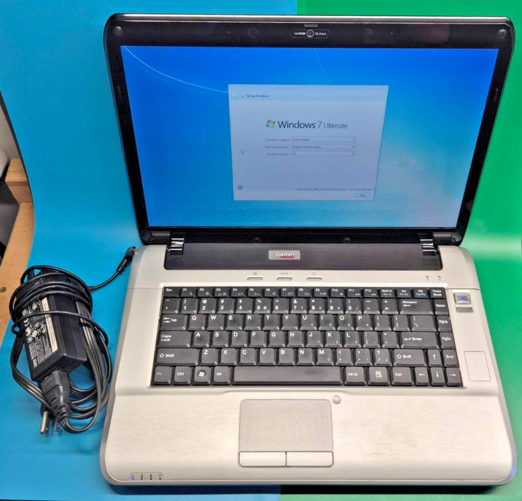 Vintage Spartan SCM151 Laptop Pentium T4400 4GB RAM 160GB HDD Windows 7 Grade B