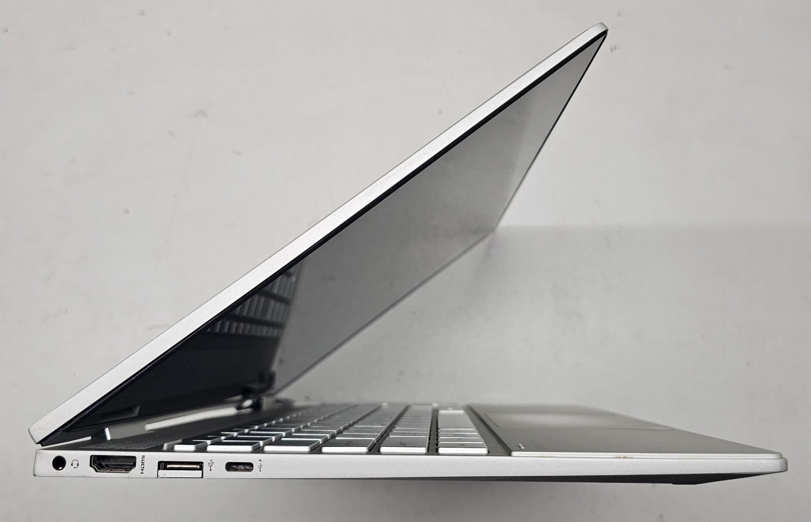 HP ENVY x360 15m-ed0023dx Laptop Intel Core i7-1065G7 4GB Ram NO HD/OS (FL)