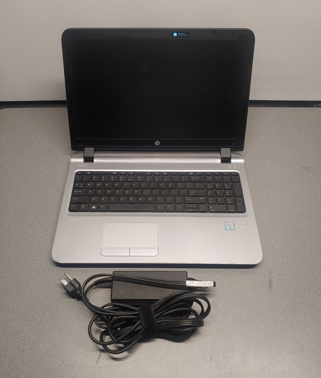 HP ProBook 450 G3 15.6″ Intel Core i5 6th Gen, 8GB RAM, 128GB SSD, Windows 11
