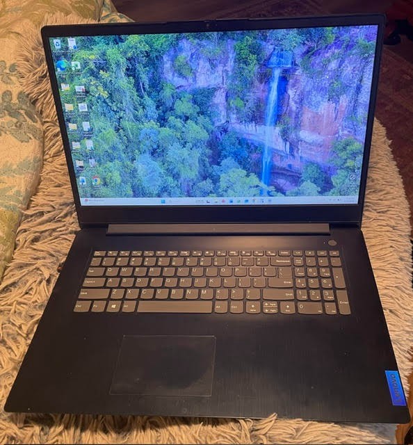 LENOVO 17.3″ LAPTOP i3 1TB HDD 8GB RAM BLUE WINDOWS 11 HOME EXCELLENT CONDITION
