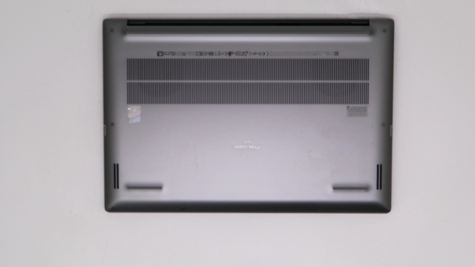 Dell Precision 5680 16″ i5-13600h 16GB 256GB – Good