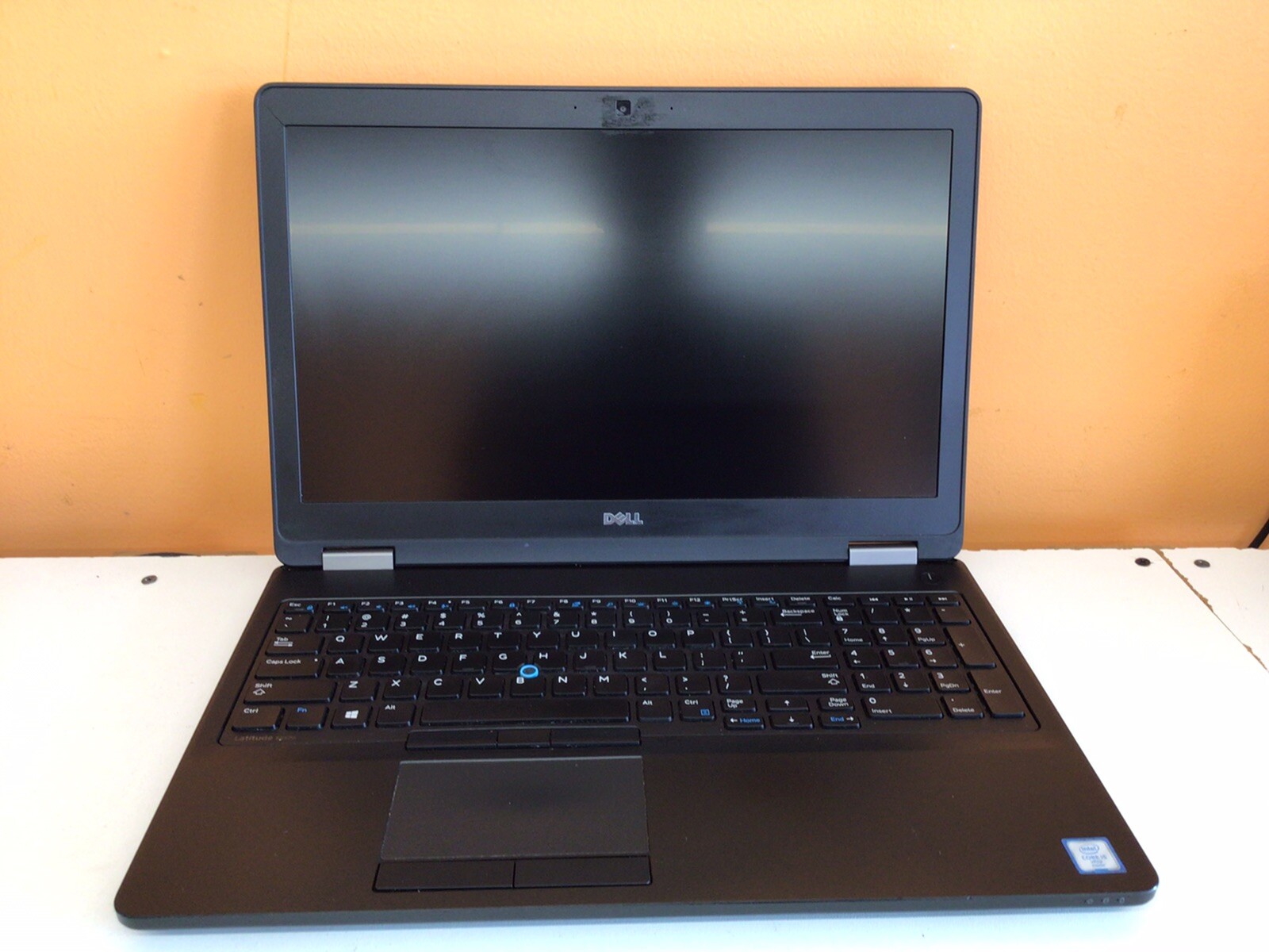 Dell Latitude E5570 I5-6300U 2.4GHz 8GB DDR4 Ram 256GB M.2 Sata SSD Win 10 Pro