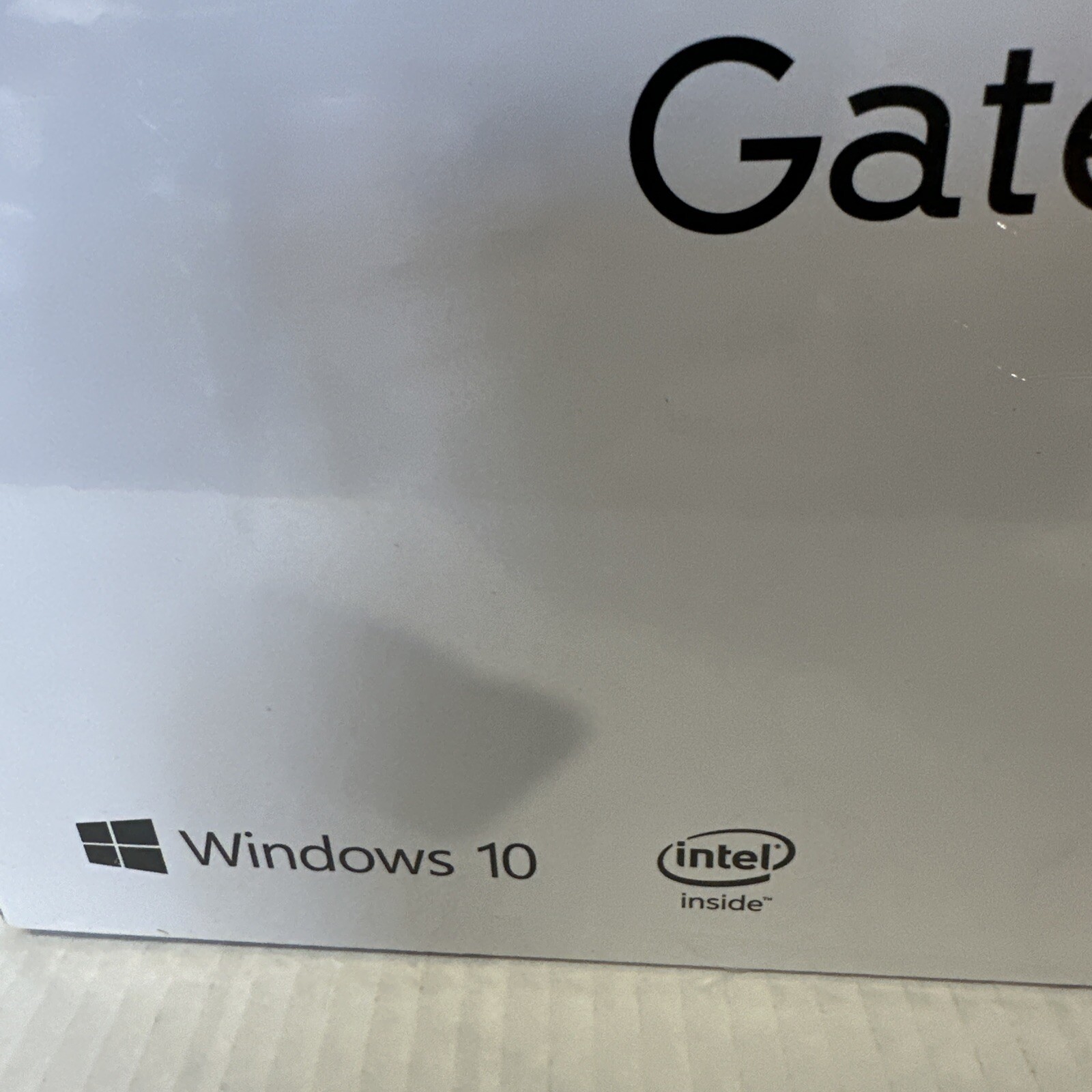 Gateway 11.6″ Ultra Slim Notebook HD Intel Dual Core 64GB eMMC 4GB RAM Micro 365