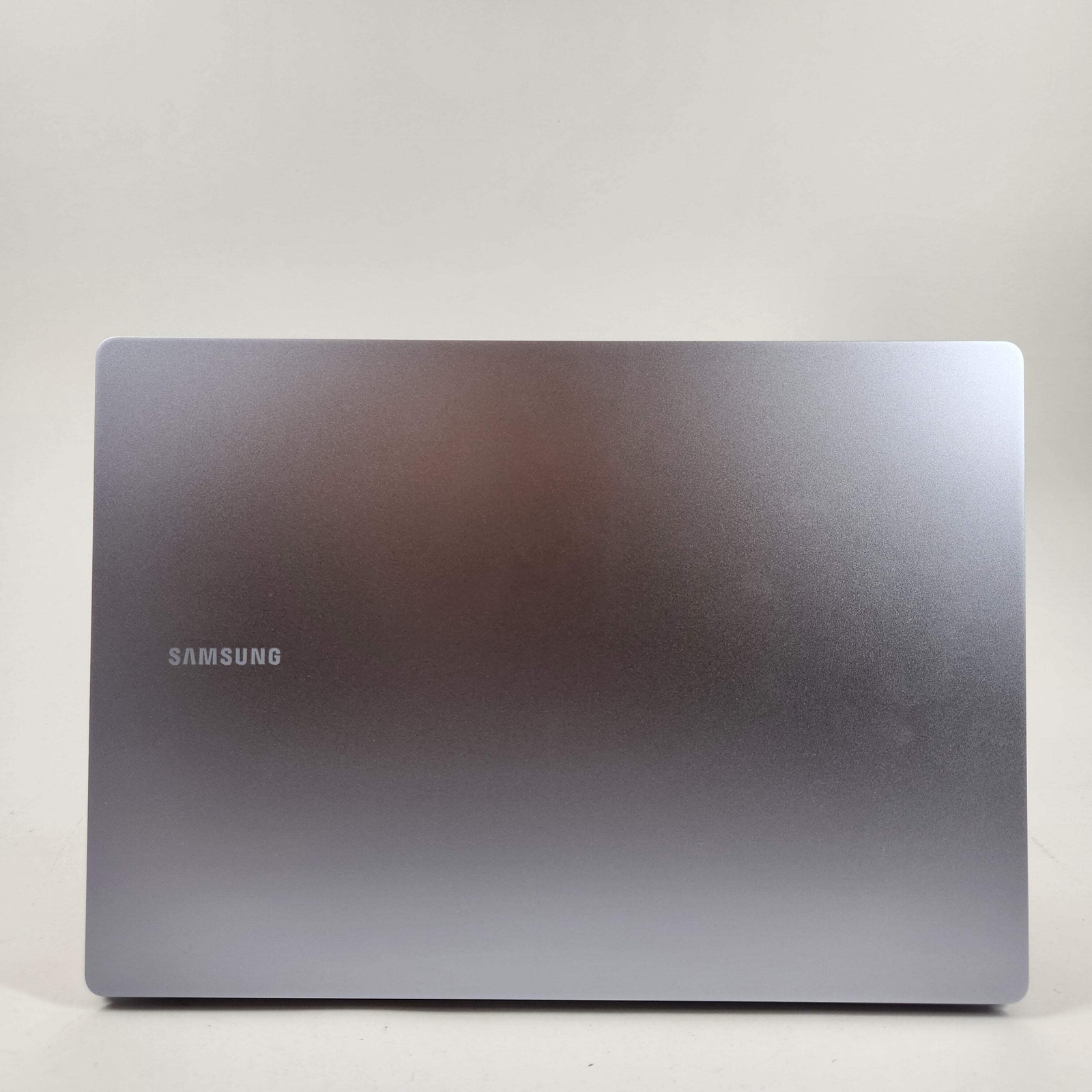Samsung Galaxy Book4 Edge NP940XMA 16″ Snapdragon X Elite 3.4GHz 16GB RAM 512GB