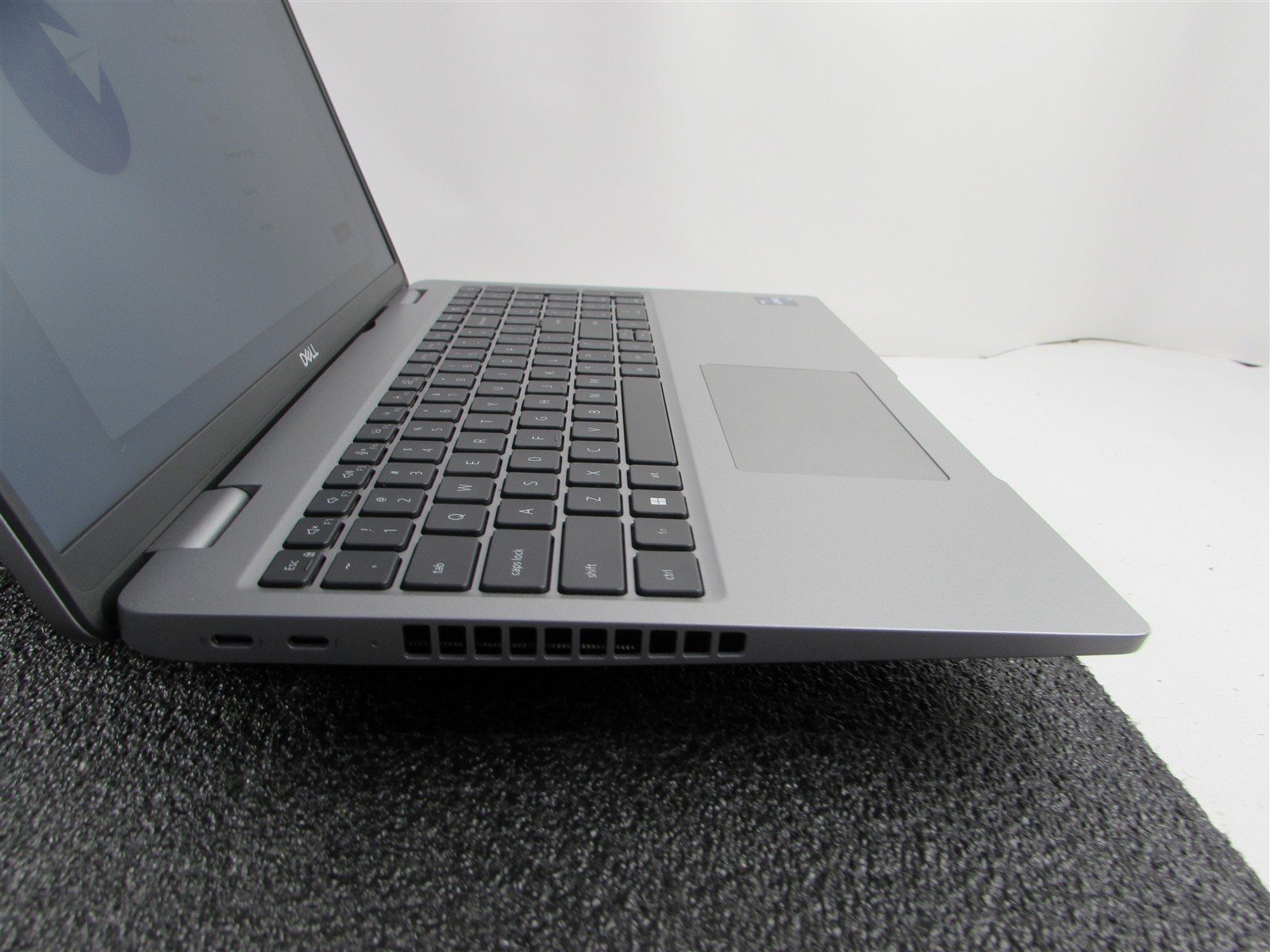 DELL LATITUDE 5540 1920X1080 FHD CORE I7-1370P 14 CORE 1TB SSD 32GB RAM WIN 11