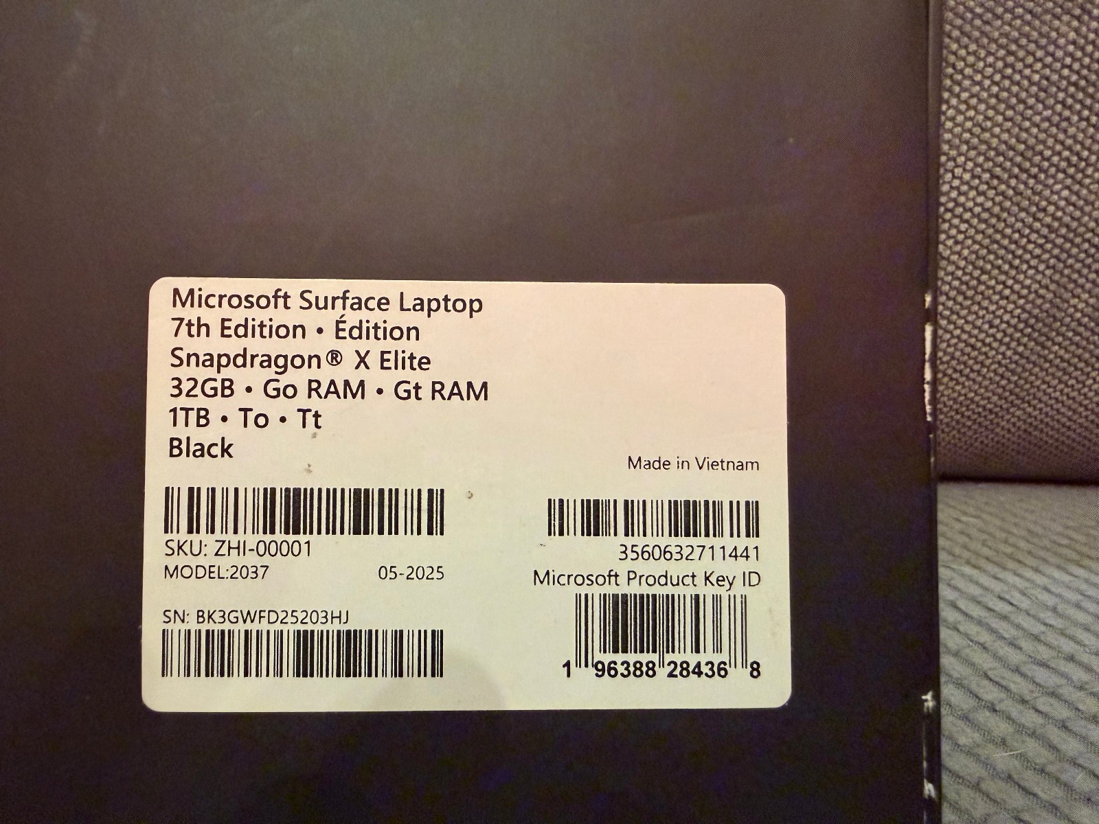 Surface Laptop, 15-inch Snapdragon® X Elite (12 Core), Black, 32GB RAM, 1TB SSD