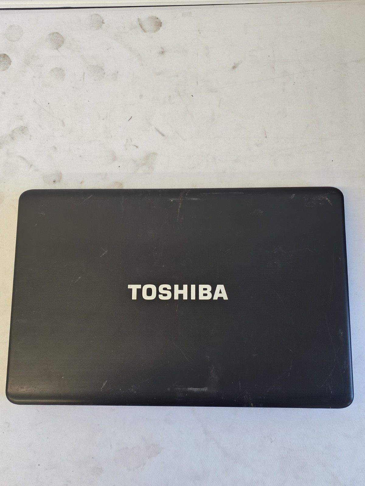 Toshiba Satellite C675-S7200 Laptop – Intel Pentium B940 – 4GB RAM – Read Desc.