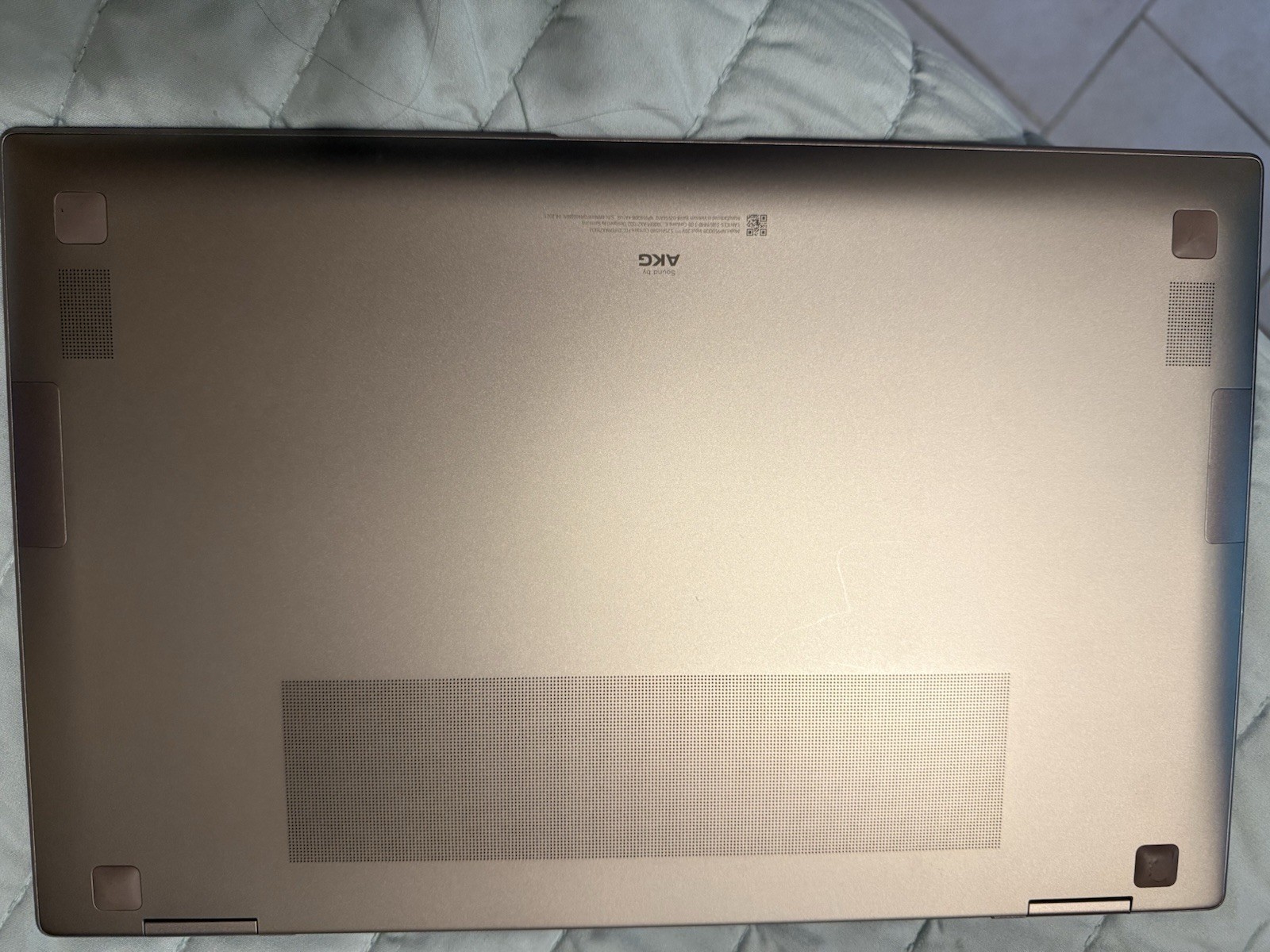 Samsung Galaxy Book Pro 360 | 15.6″ Super AMOLED Touch Display | i7-1165G7 CPU