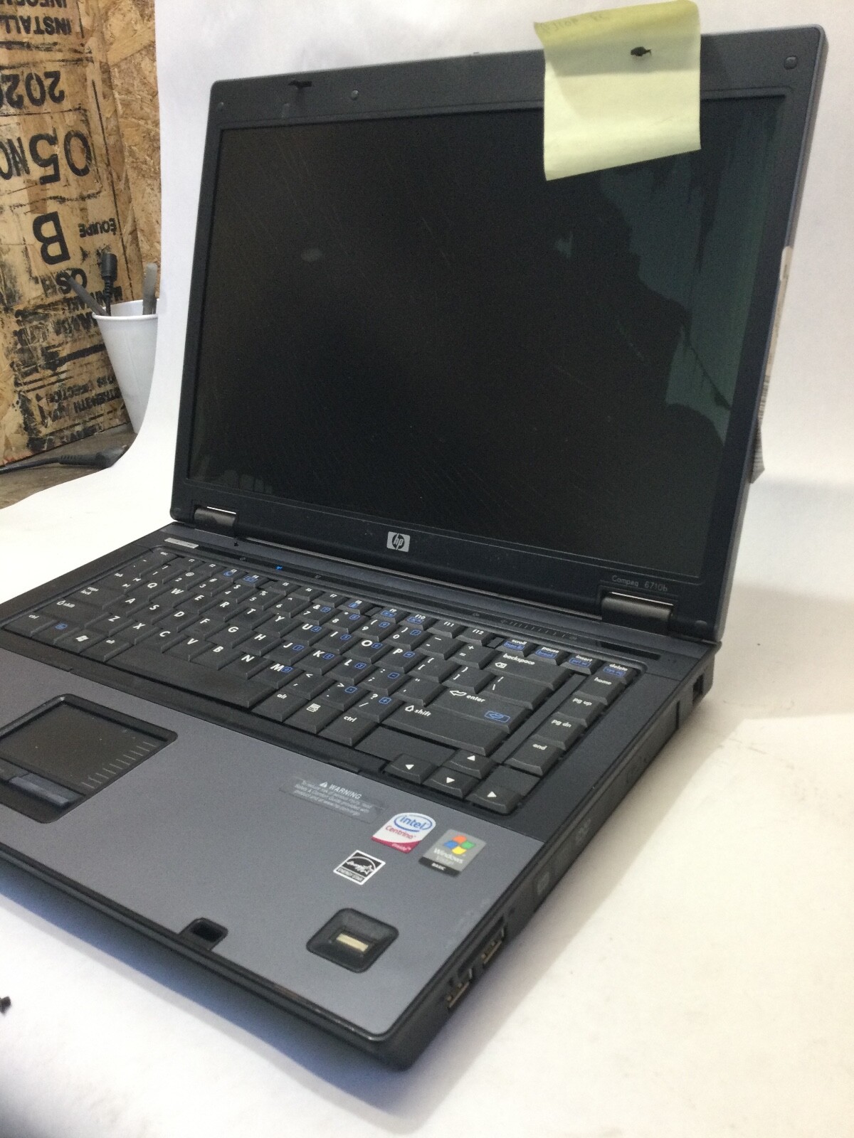 HP COMPAQ 6710b – FOR PARTS – INTEL CORE 2 DUO – BROKEN LCD – READ BELOW – BB!!!