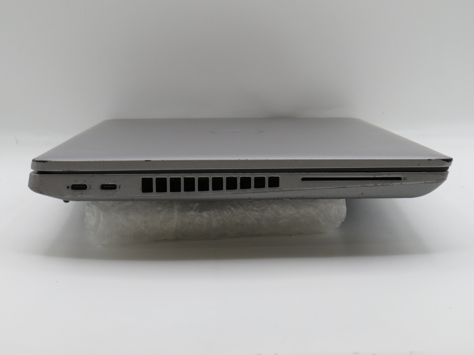 Dell Latitude 5521 | i7-11850H @ 2.5GHz | 16GB / 256GB | MX450 | 15.6″ | Win 11