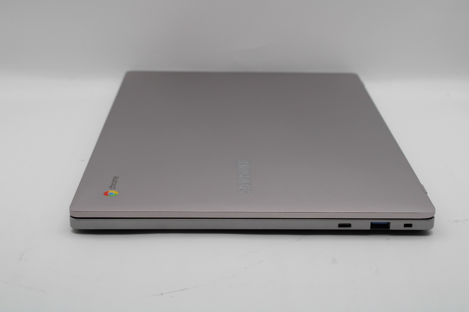 Samsung Chromebook 4+ Celeron N4000 @ 1.1 GHz 4GB RAM 32GB SSD Chrome OS