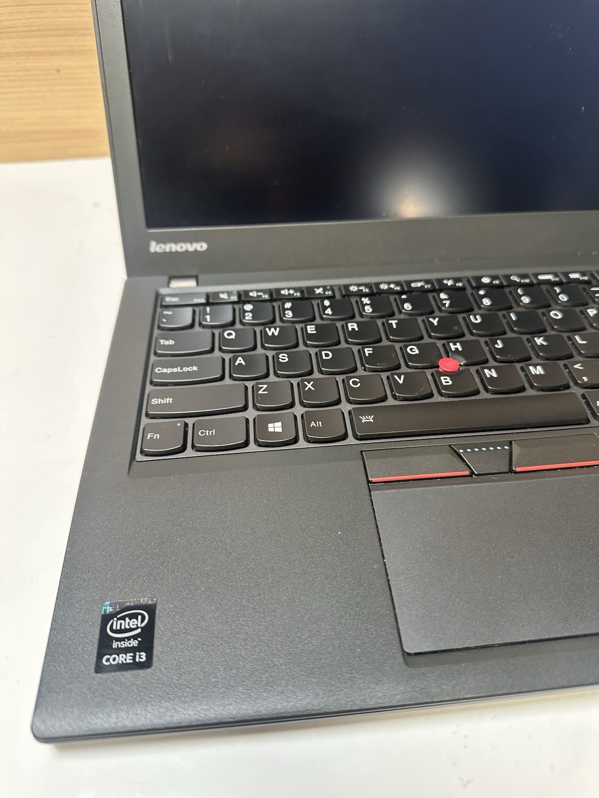 Lenovo ThinkPad X250 12.5″ i3-5010U, 8GB, 500GB HDD (NO OS No power Supply)