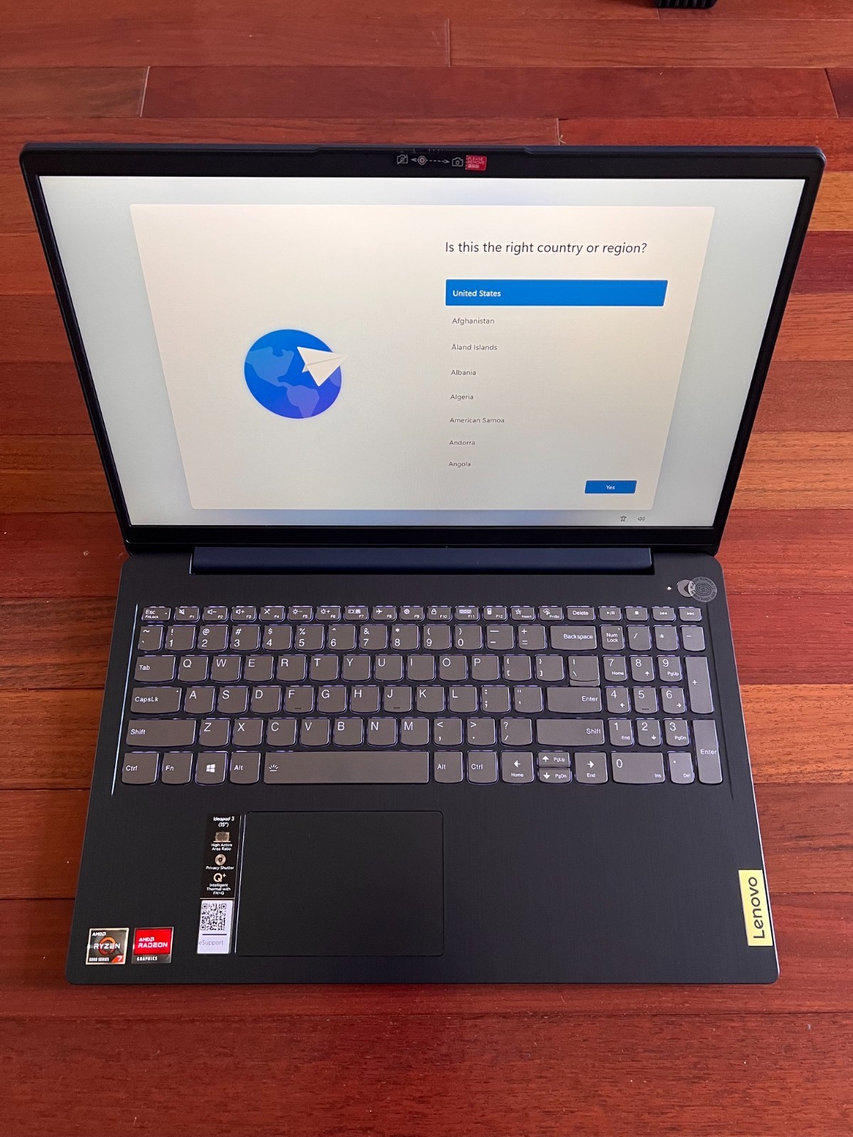 Lenovo IdeaPad 3 82KU00C2US 15.6″ FHD Touch AMD Ryzen 7 5700U 20GB RAM 1TB SSD
