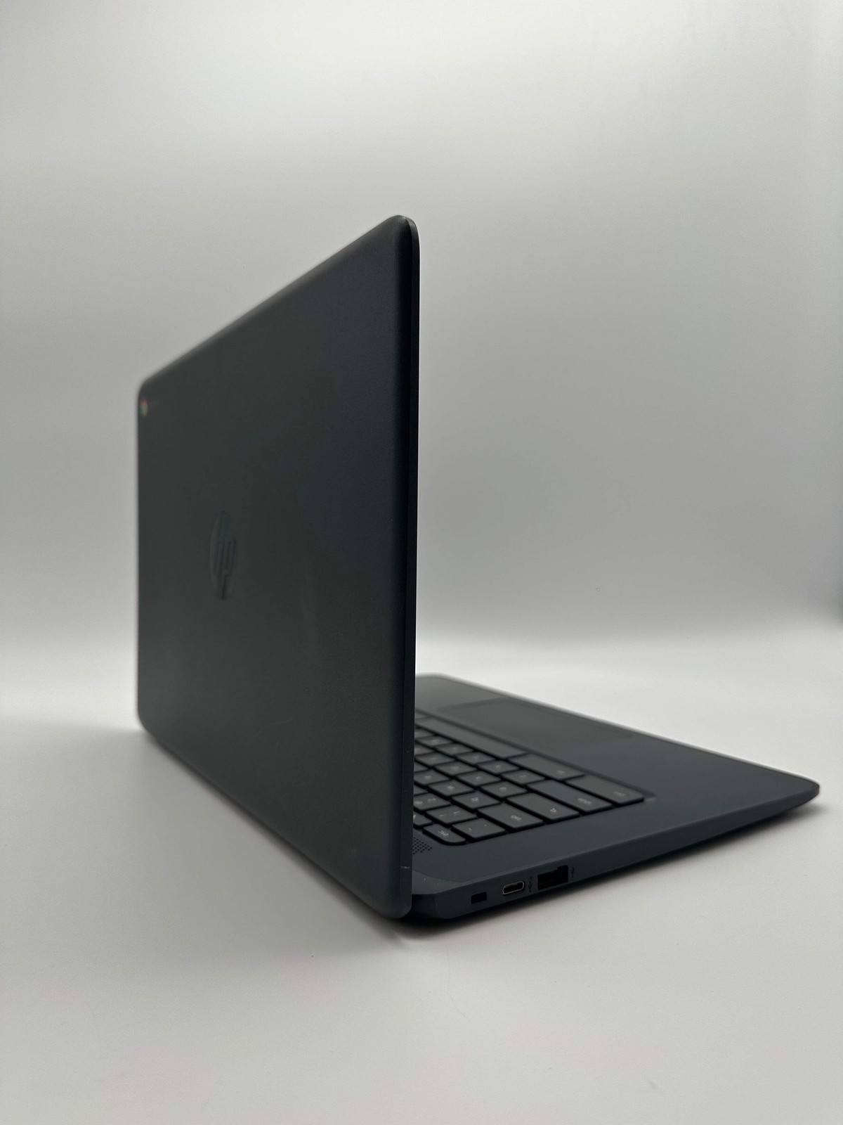 HP Chromebook 14-inch Laptop AMD A4 1.6 GHz 8GB RAM 32GB Black Used – B