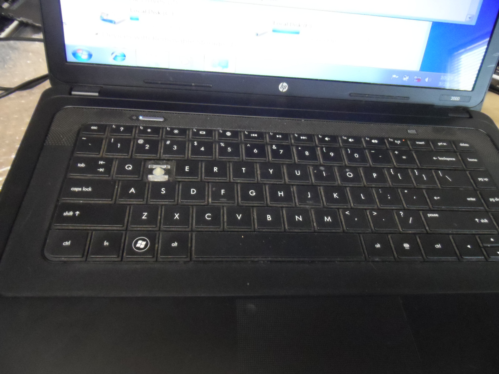 Genuine HP Pavillion 15.6″ Laptop Complete Win 7 1.6GHz 3GB RAM 160GB HDD AS IS!