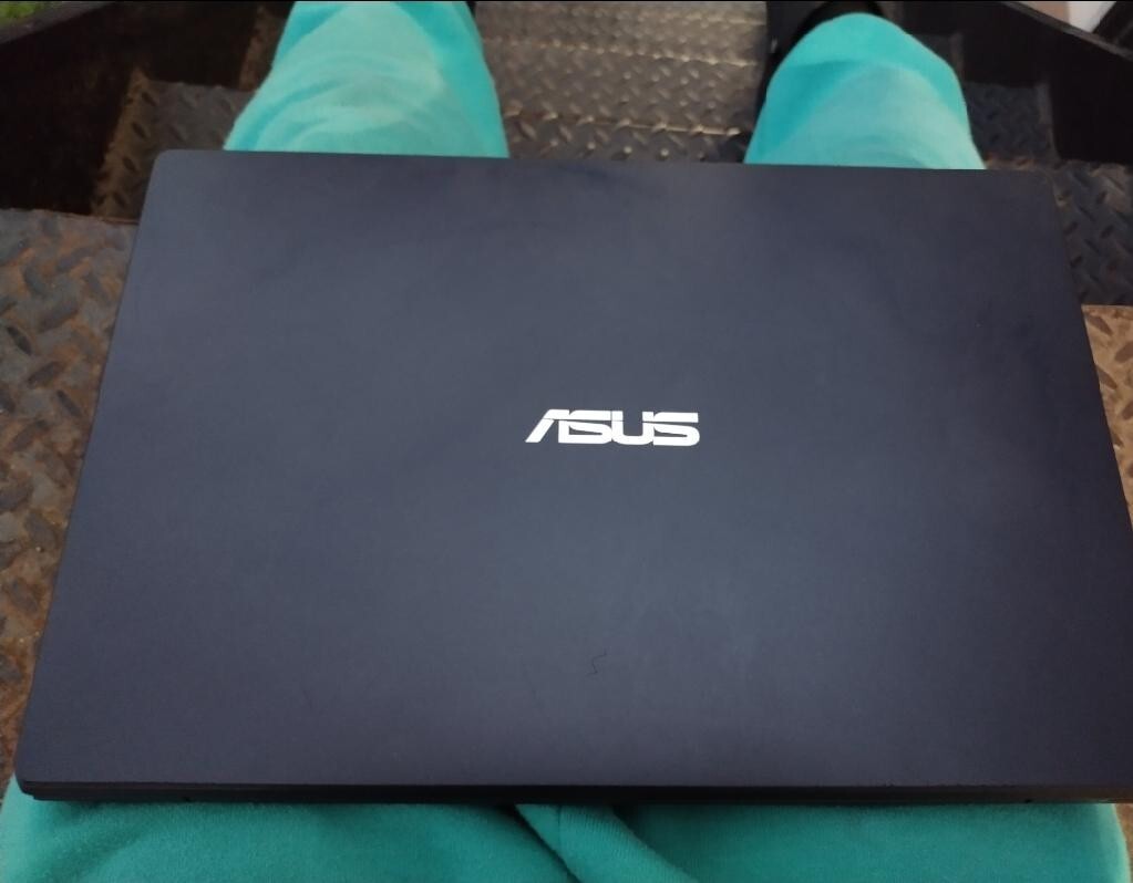 Asus Vivobook 17.3 in (512GB SSD,Intel i5 12th Gen 1.3GHz,8GB, Win 11) Laptop –