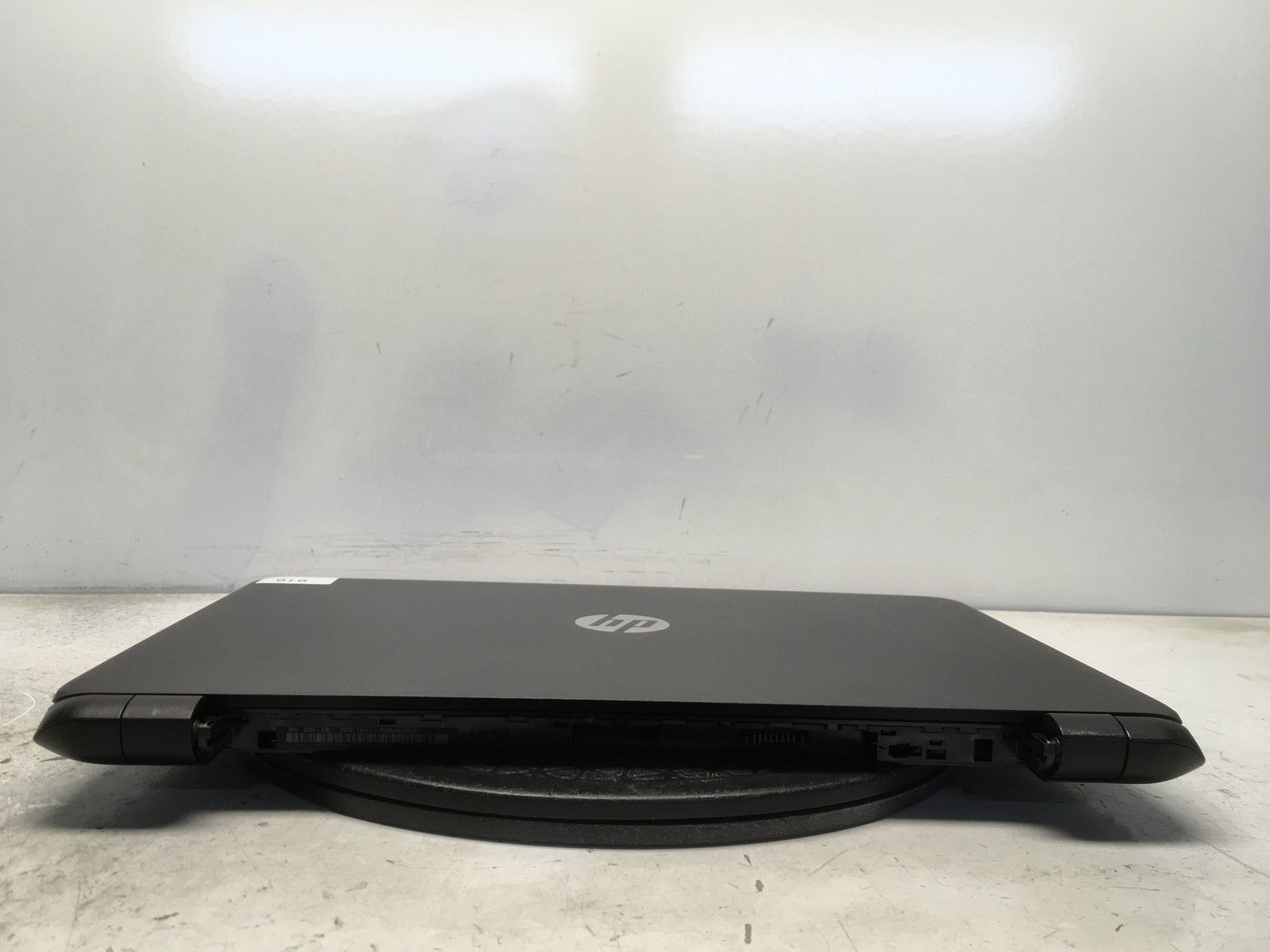 HP 15-F209WM Intel Celeron N2840 2.16GHz 4 GB NO HDD No Batt