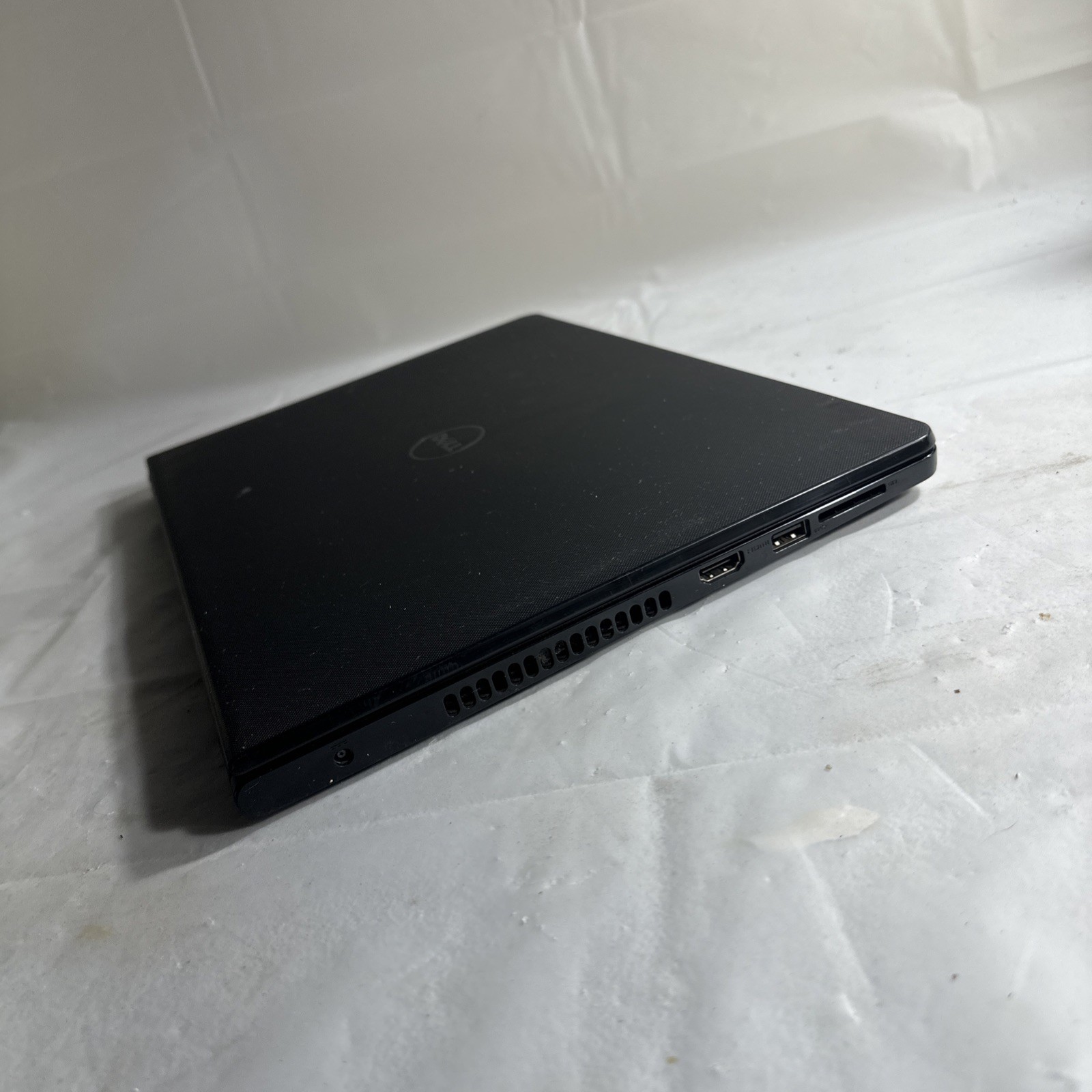 Dell Inspiron 15-3542 Laptop For Parts/Repairs, Powers On