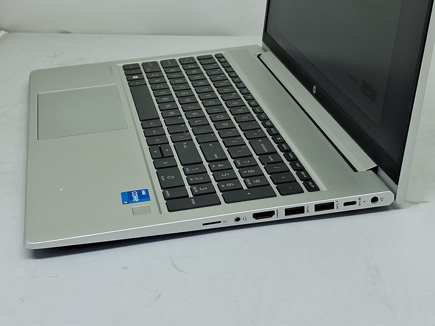 HP ProBook 450 G8 15.6″ – i5-1135G7, 8GB, 256GB – Windows 11