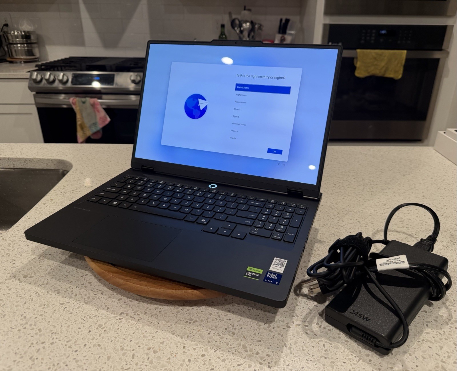 Lenovo Legion Pro 5 16IAX10 16″ Ultra 9 275HX 32GB DDR5 1TB SSD RTX 5070 ✅ MINT✅