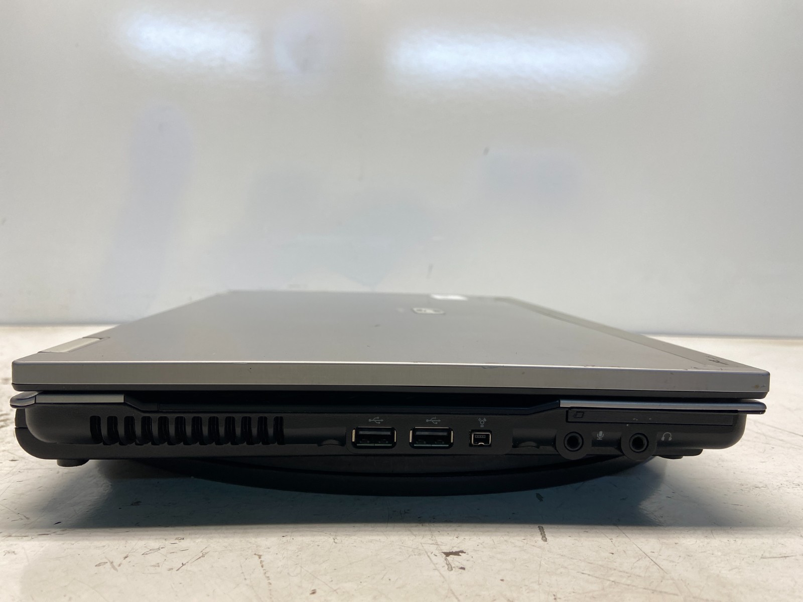 HP EliteBook 6930P Intel Core 2 Duo P8600 2.4GHz 4 GB NO HDD