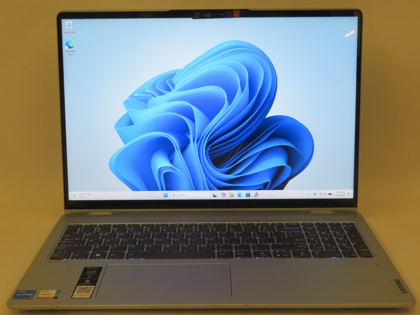 Lenovo Ideapad Flex 5 16IAU7 16in i5-1235U 16GB RAM 512GB SSD W11