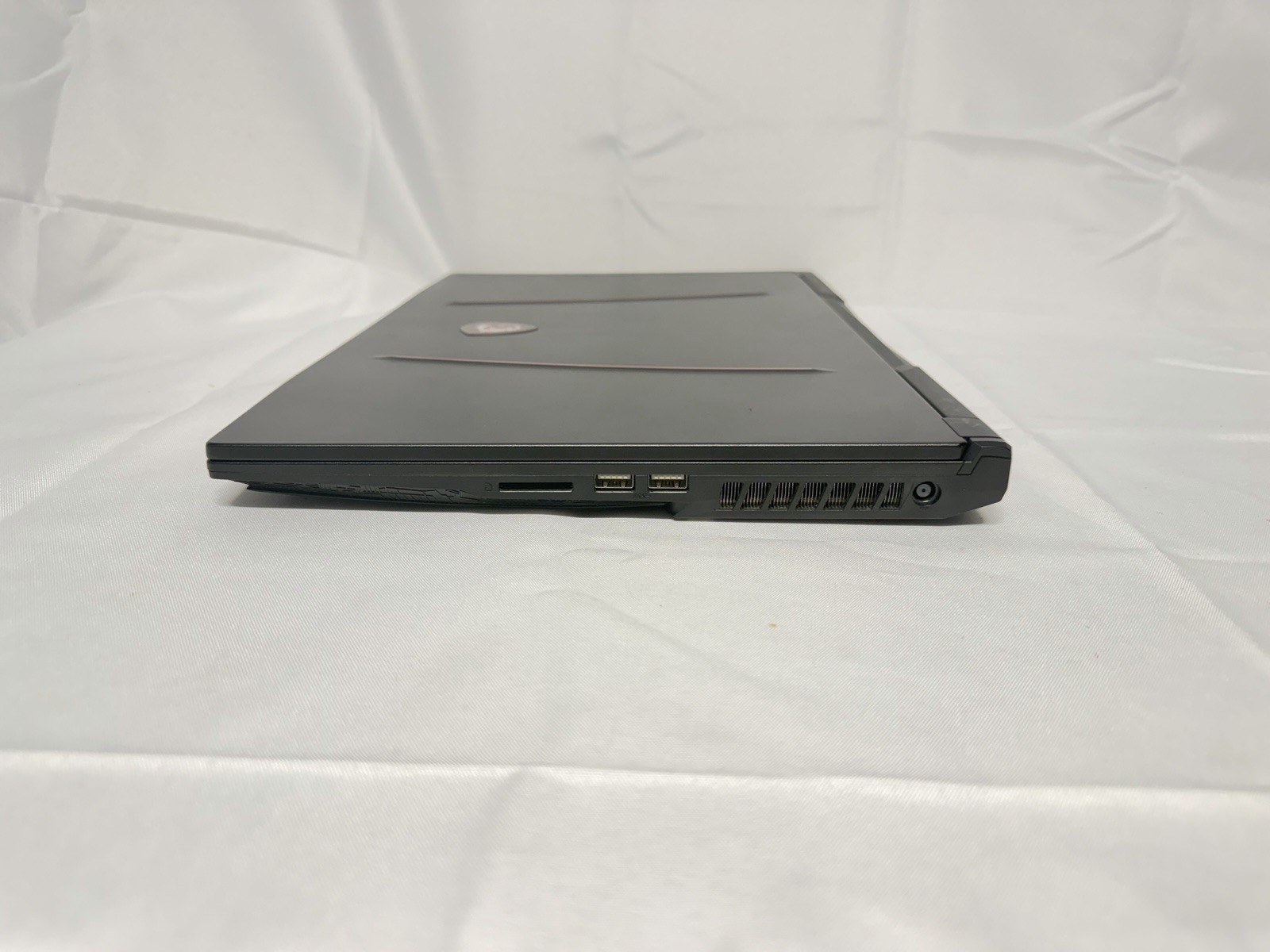 MSI GE75 Raider 10SE – 17.3″ FHD – i7-10750H – RTX 2060 – 16GB/512GB+1TB – Black