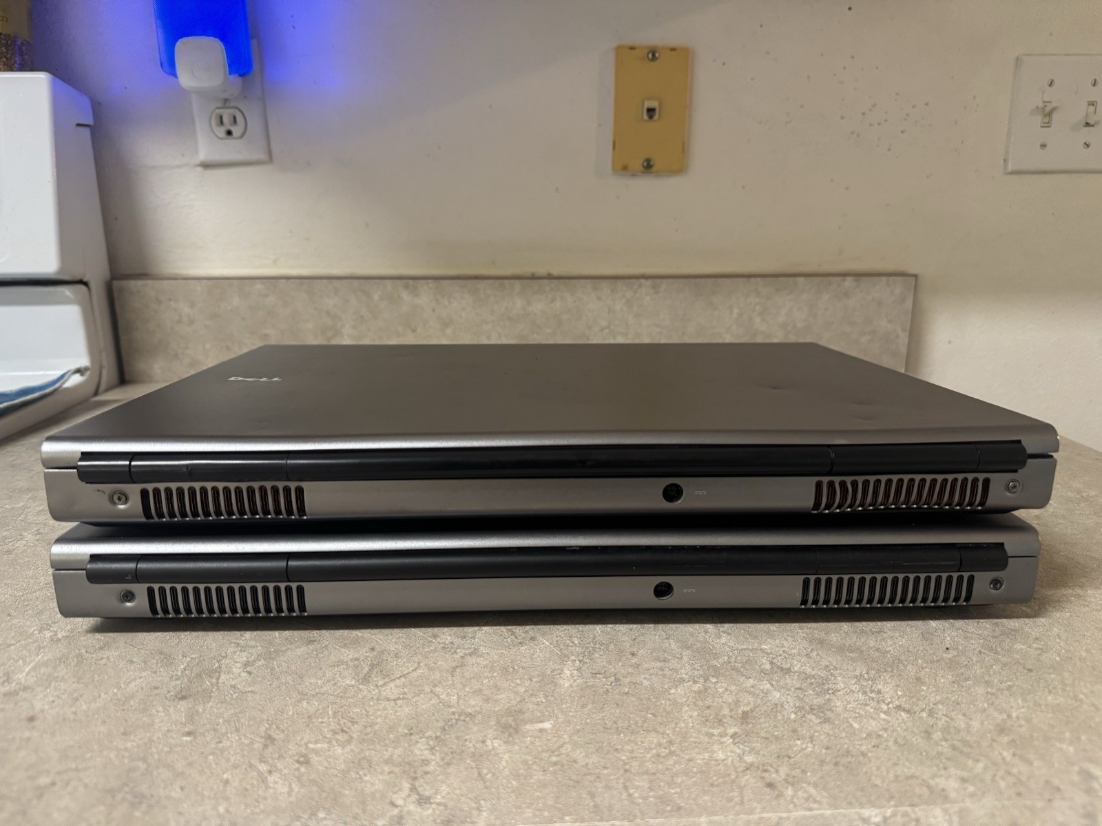 (Lot of 2) DELL PRECISION M6400 PARTS INTEL C2D/i7-640M – 8GB-16GB RAM *NO HDD*