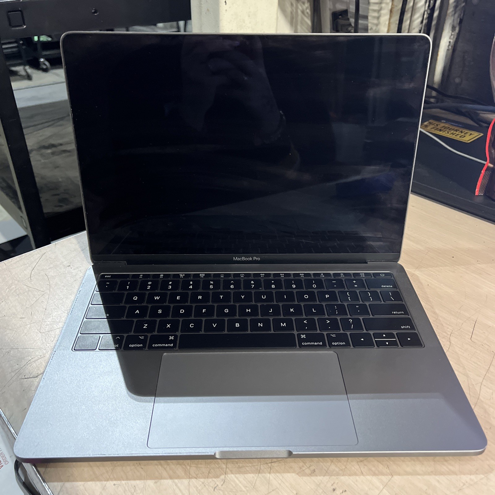 APPLE MACBOOK PRO 13″ MID-2017 CORE I5-7360U 2.3GHZ 8GB RAM NO HD