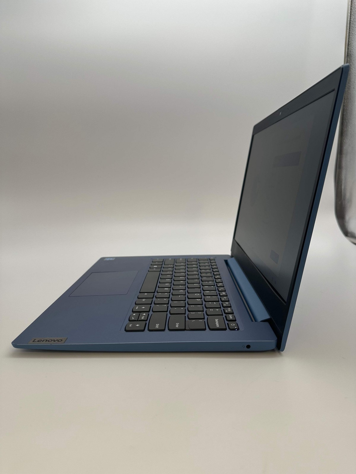 Lenovo Ideapad 1 14IGL05 14-inch Intel Pentium 4GB RAM 64GB Blue Used B