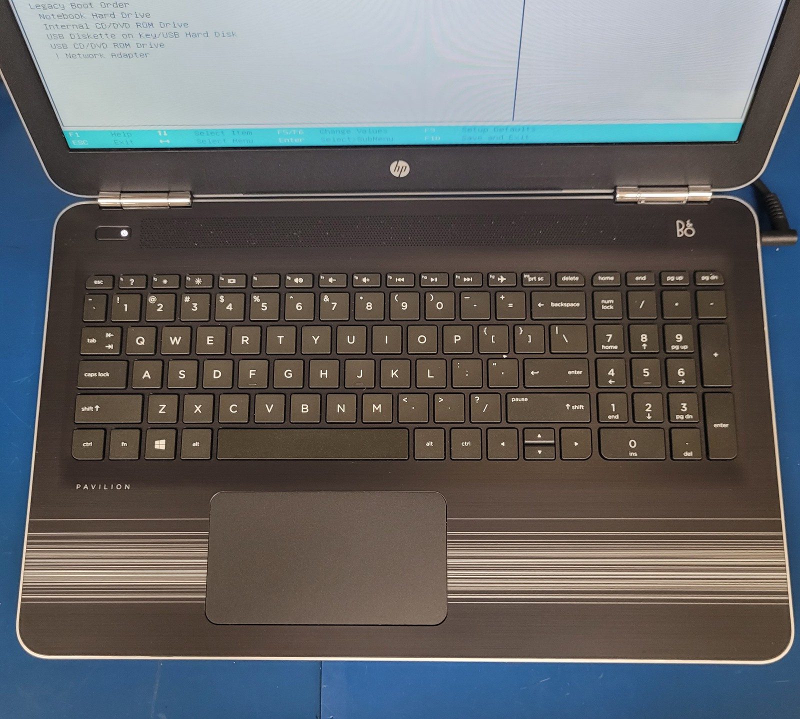 HP Pavilion 15z-aw000 AMD a9-9410 @2.90 GHz 8GB RAM 120 GB SSD Windows 11
