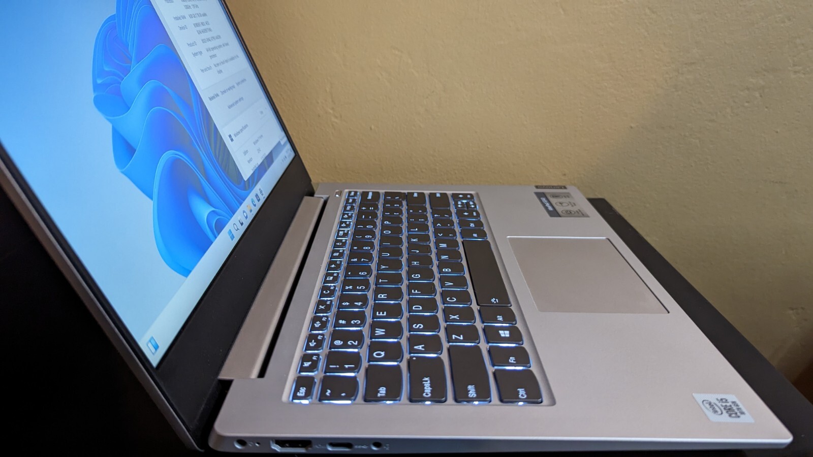 Lenovo IdeaPad S340-14IIL Intel i5-1035G1 8GB RAM 512GB SSD Win 11 Power Adapter