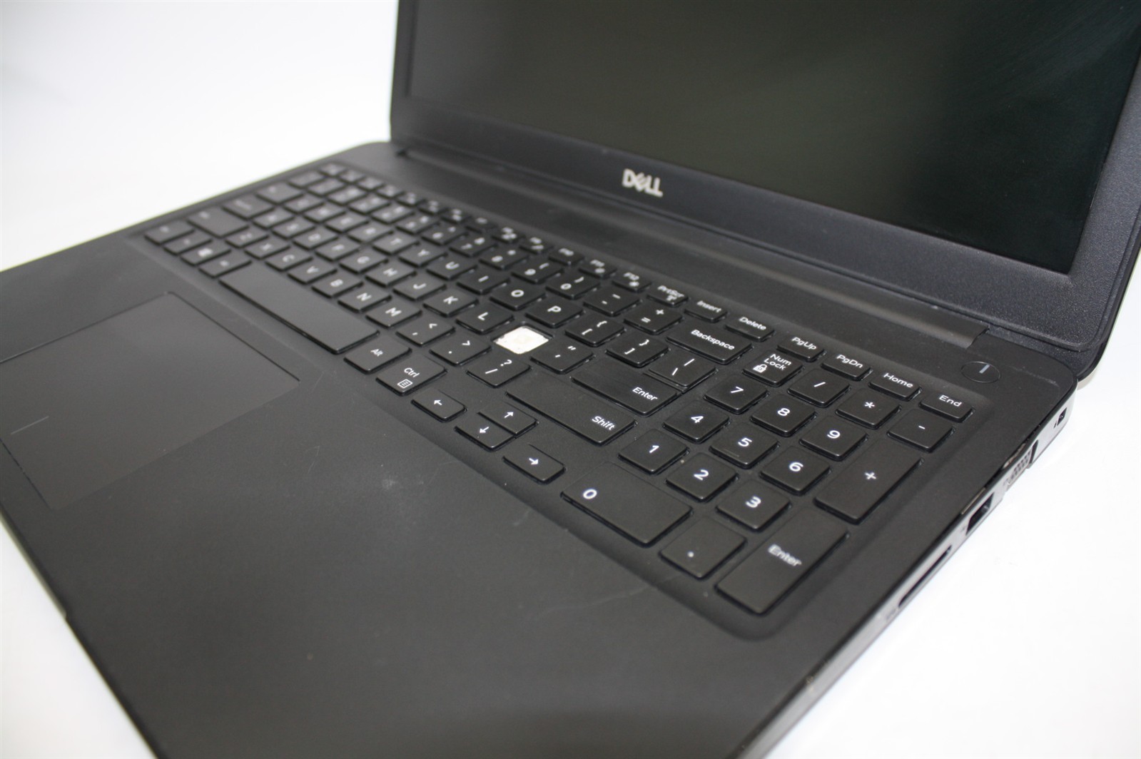 15.6″Dell Latitude 3500 i5-8265U 1.60GHz RAM 8GB SSD 128GB/Keyboard issue
