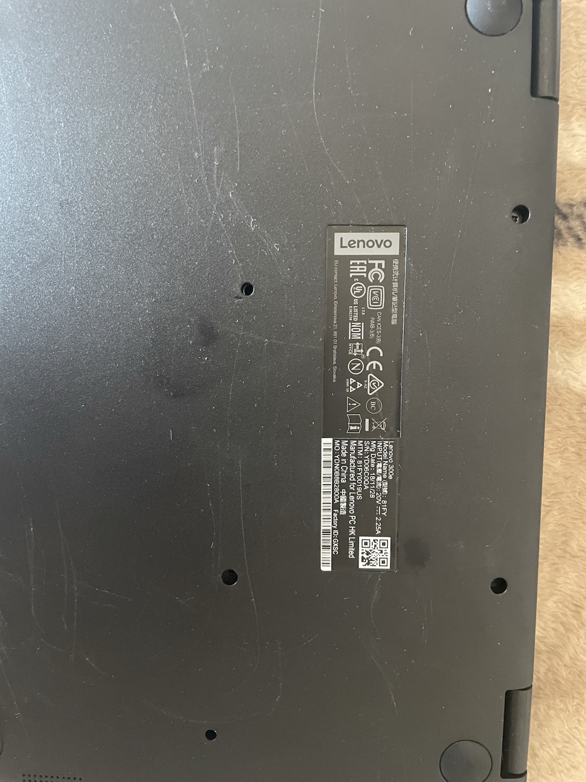 Lenovo 300e Chromebook 81FY Black, Touchscreen, 64GB Storage, 4GB RAM