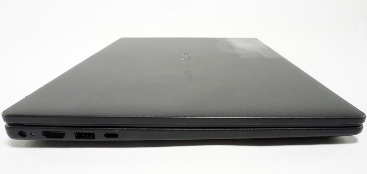 Dell Pro 14 Essential PV14255 14″ FHD+ AMD Ryzen 5 220 3.2GHz 16GB RAM 512GB SSD
