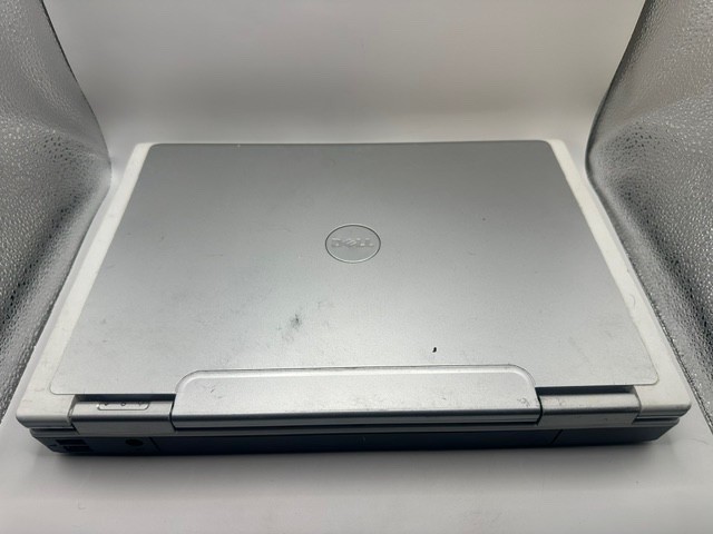 Dell Inspiron E1405 Intel Core Duo – Untested no power cord