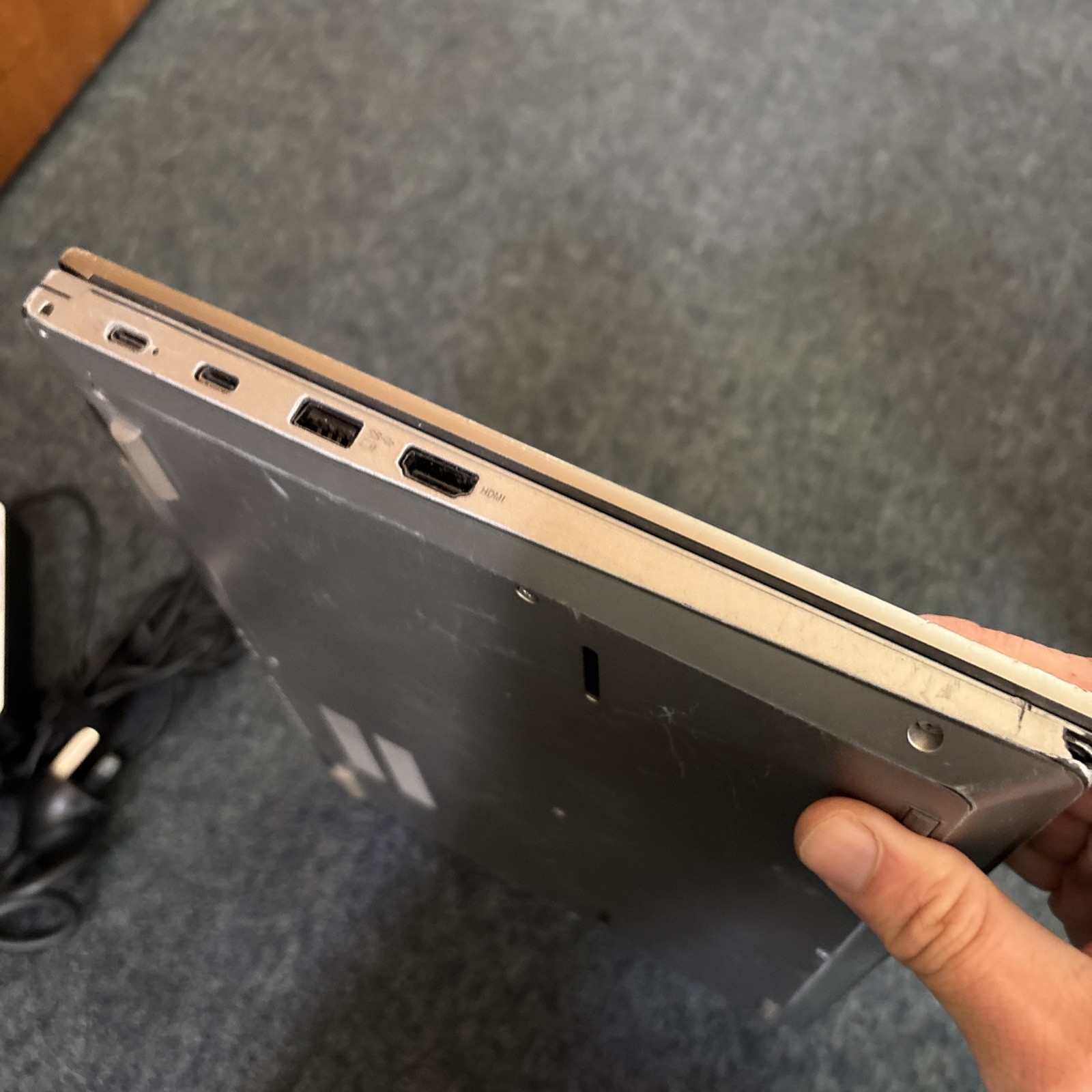 Lenovo ThinkPad L390 i5-8265U 8gb RAM 250gb SDD 13.3″ Windows 11