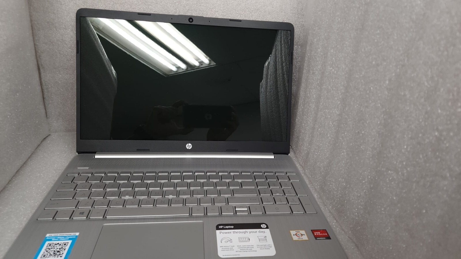 [Box Open] HP Laptop 15-ef1040nr , 8GB RAM 256GB SSD, 15.6” FHD, 3-cell, 41 Wh