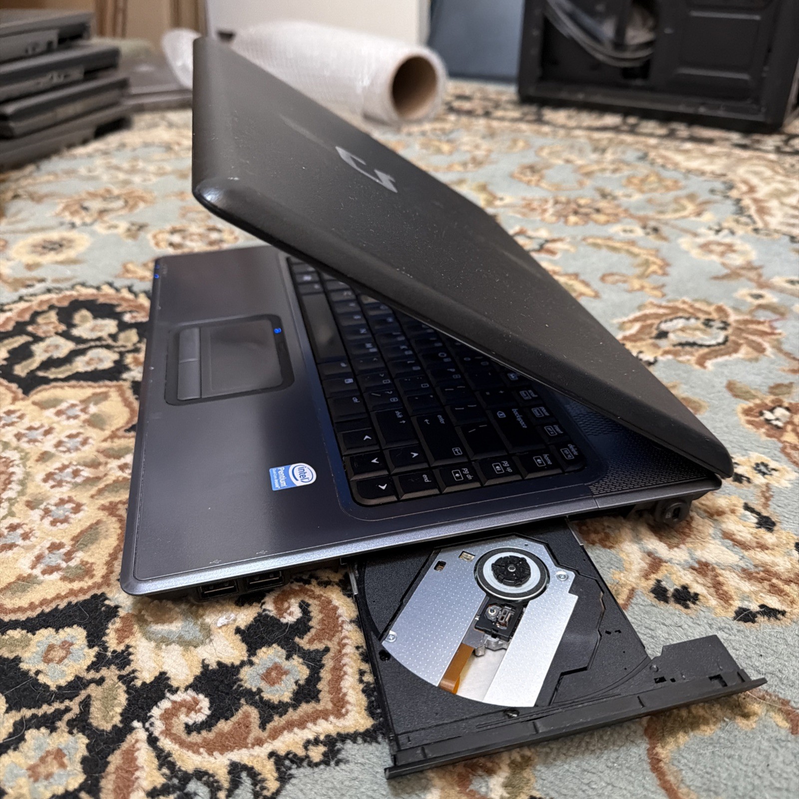 Compaq Presario C700 Windows XP Laptop Intel Pentium T2390 1.83GHz 160gb HDD 2GB
