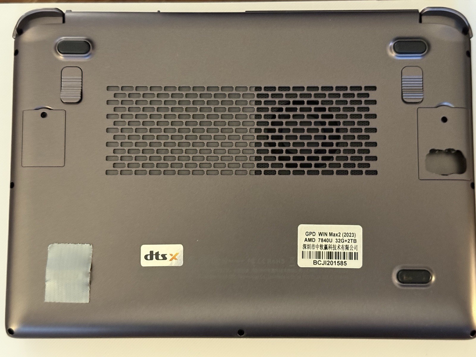 GPD WIN Max 2 2023 Ryzen 7 7840U + 32GB DDR5x-7500 MT/s + 2TB M.2 NVMe + OCuLink