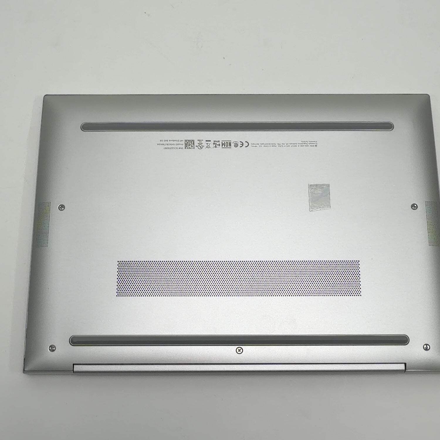 Broken HP EliteBook 845 G9 14″ ryzen 5 pro 6650u 2.9GHz 16GB RAM 256GB SSD READ