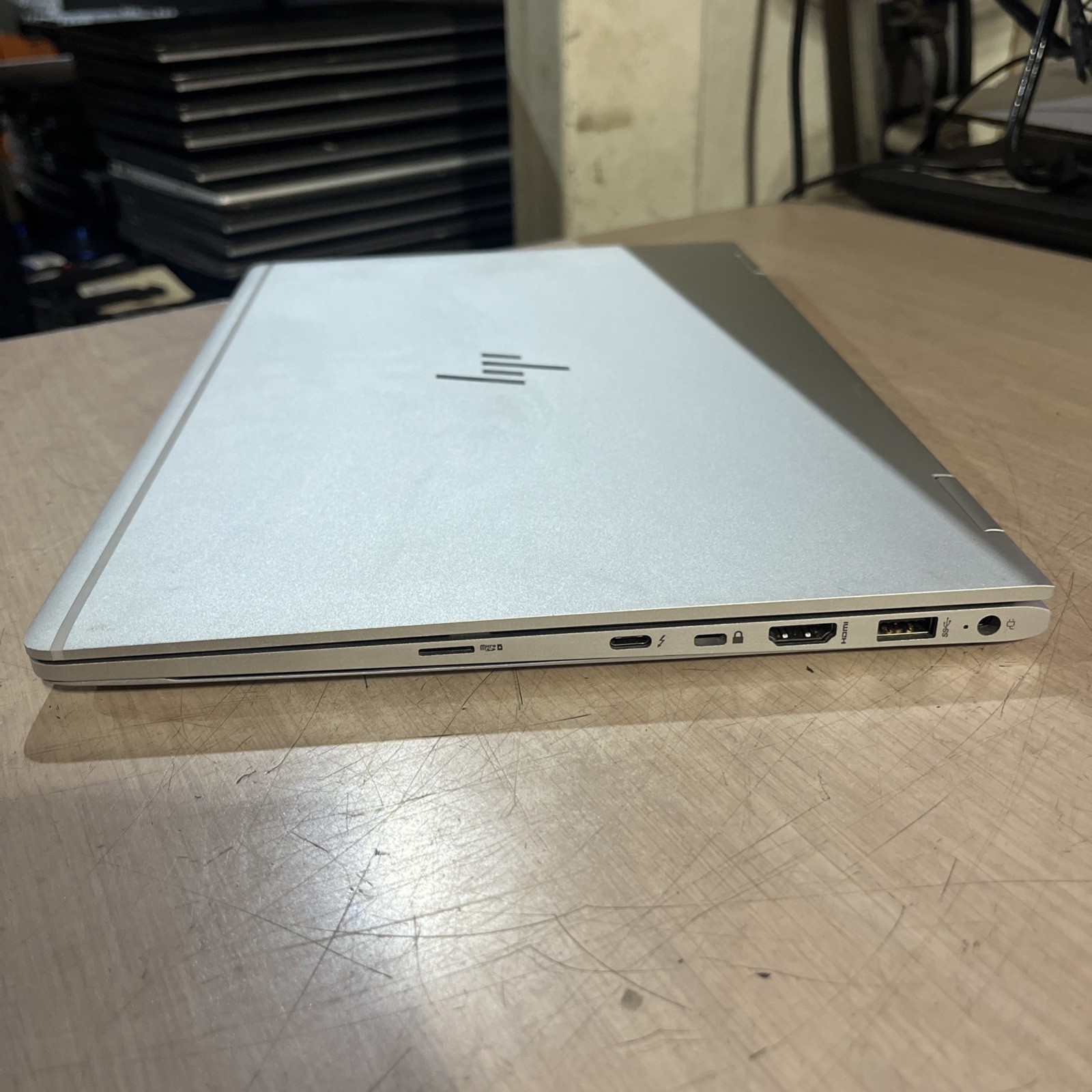 HP ELITEBOOK 8265D2W INTEL CORE I5 7TH GEN 8GB RAM NO HD
