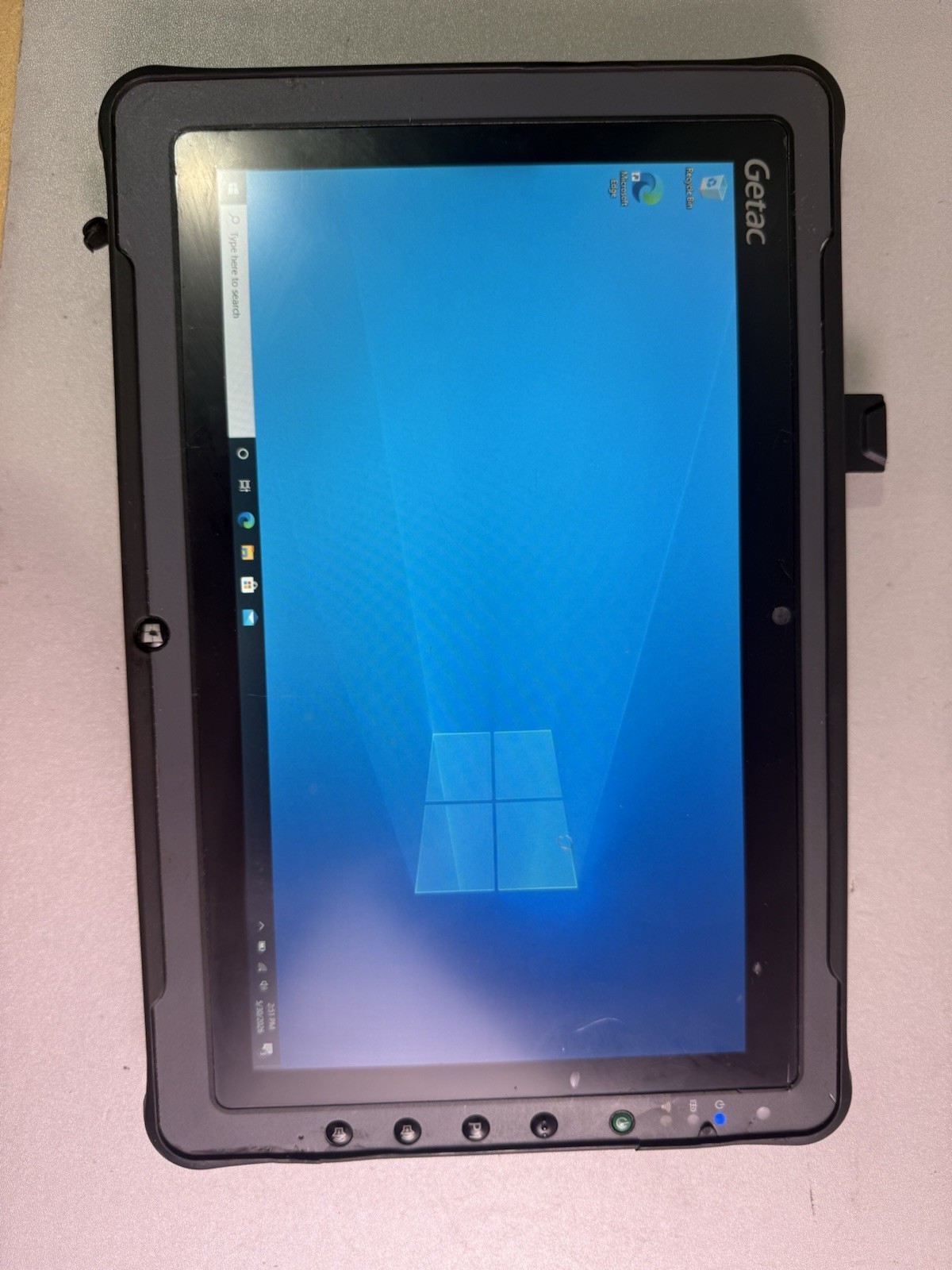 GETAC F110 G3 Rugged Tablet i7-6500U 2.50GHz 256GB SSD 4GB Ram Win10Pro