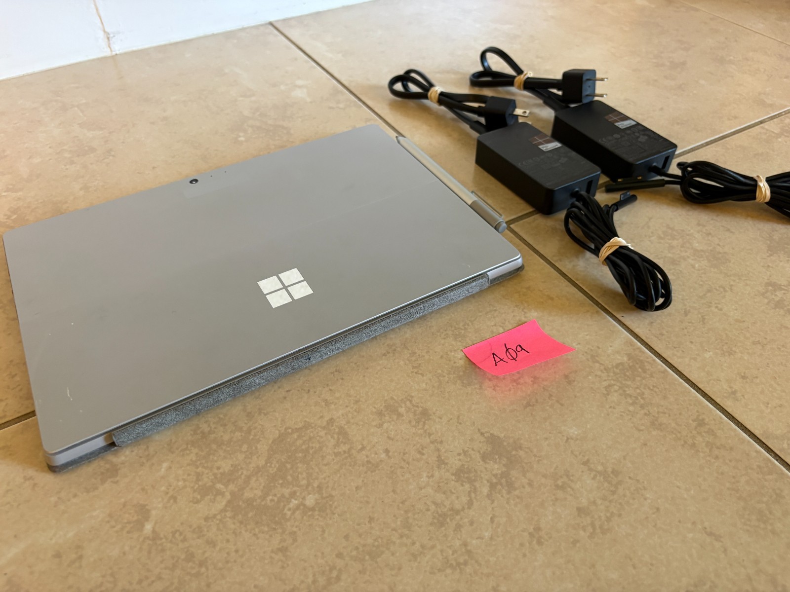 Microsoft Surface Pro 5 1796 i7-7660U 16GB 512GB Win11 Pro Pen Keyboard Bundle