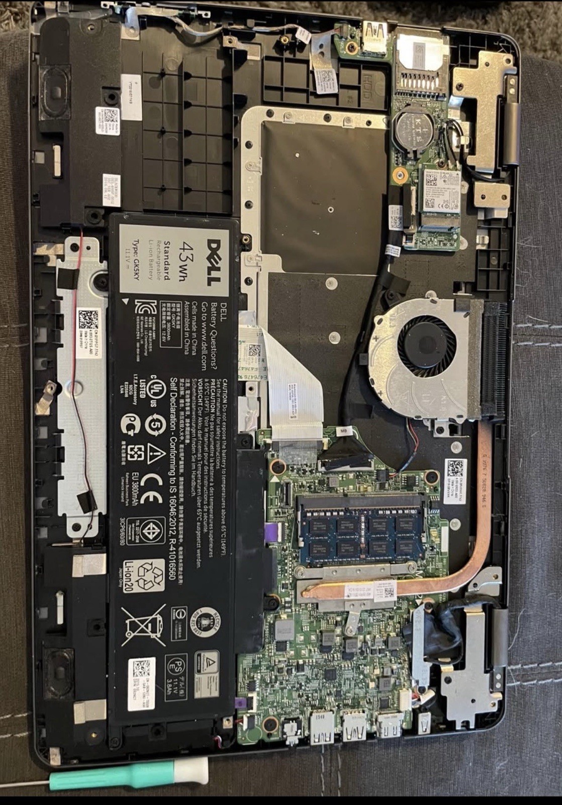 PARTS Dell Inspiron 15 7000 No SSD 8GB RAM Battery Power Adapter