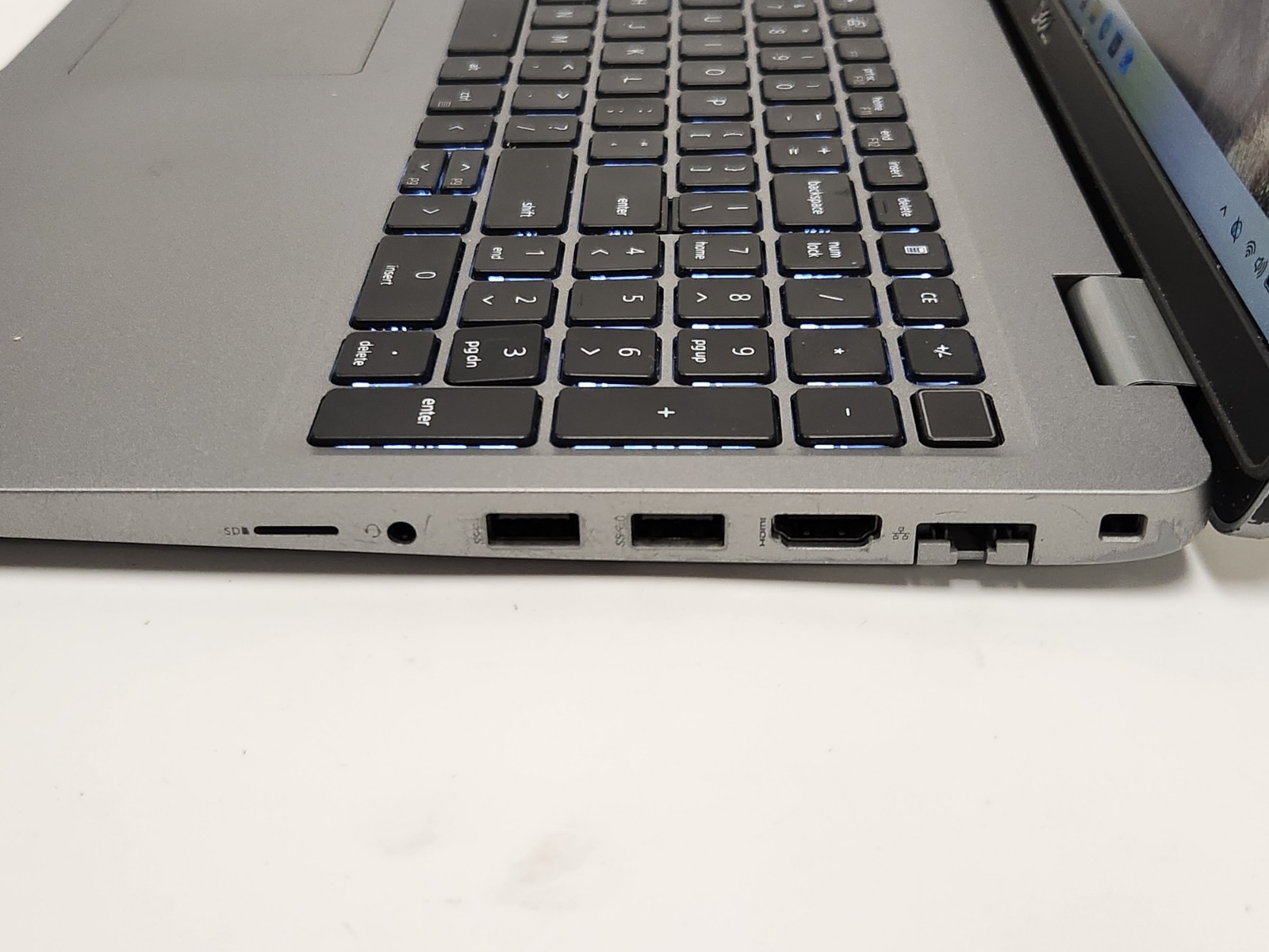 Dell Latitude 5520 15.6” FHD Core i7-1165G7 2.8GHz 16GB 256GB SSD Win 11 Pro